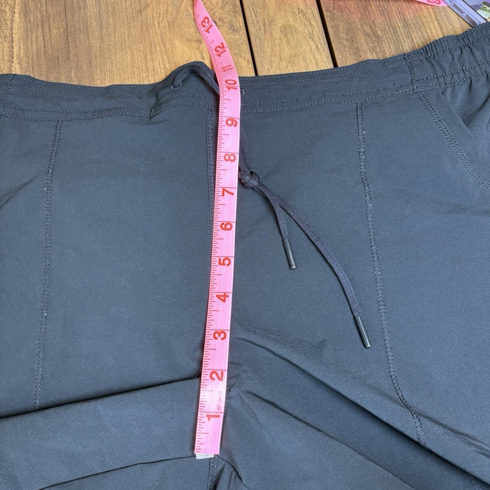 Lands End Sport Women 16 Black Athletic Shorts Gorpcore Activewear Stretch - Picture 10 of 12